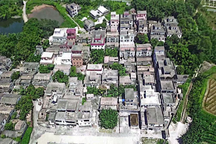 東頭村(廣東省江門市開平市赤坎鎮小海行政村下轄自然村)