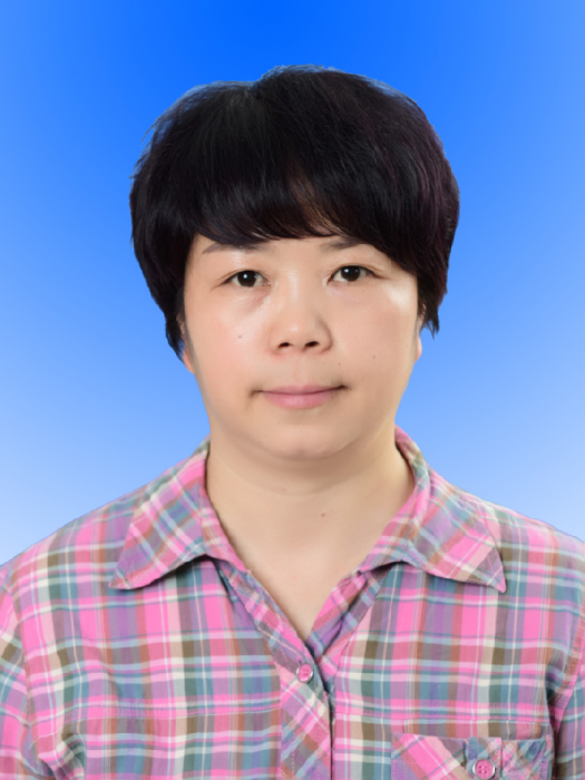 曾小紅(新疆生產建設兵團第十二師黨委常委、副師長) 曾小紅(新疆生產建設兵團第十二師黨委常委、副師長)