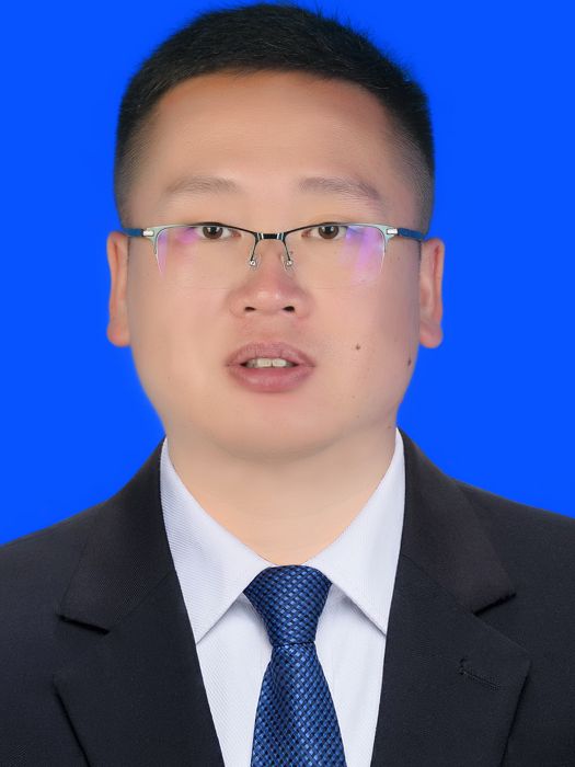吳桐(貴州省凱里市大風洞鎮黨委副書記、鎮長) 吳桐(貴州省凱里市大風洞鎮黨委副書記、鎮長)