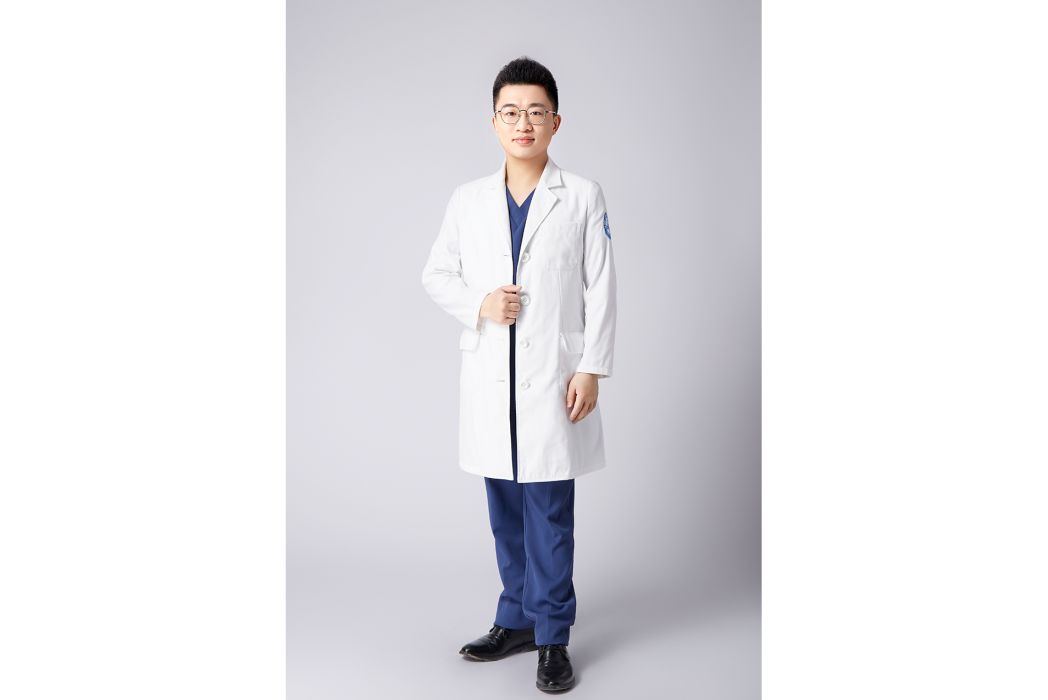 羅冬(雅貝康口腔醫生) 羅冬(雅貝康口腔醫生)