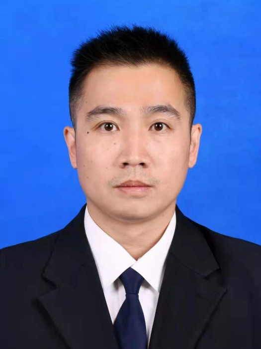 李帥(內蒙古自治區蘇尼特右旗政府副旗長) 李帥(內蒙古自治區蘇尼特右旗政府副旗長)