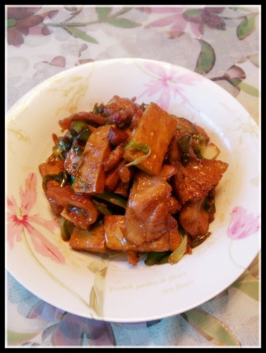 蔥炒香乾肉片 蔥炒香乾肉片