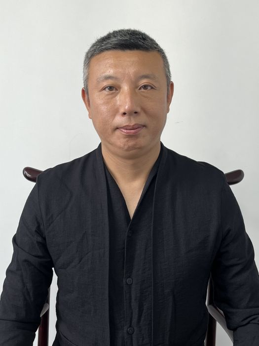 張衛東(上海電視台拍賣廳特邀專家團成員) 張衛東(上海電視台拍賣廳特邀專家團成員)