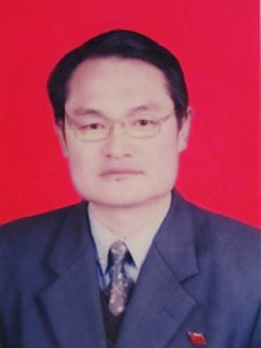 王有福(安徽省黃山市祁門縣生態環境分局黨組成員、副局長) 王有福(安徽省黃山市祁門縣生態環境分局黨組成員、副局長)