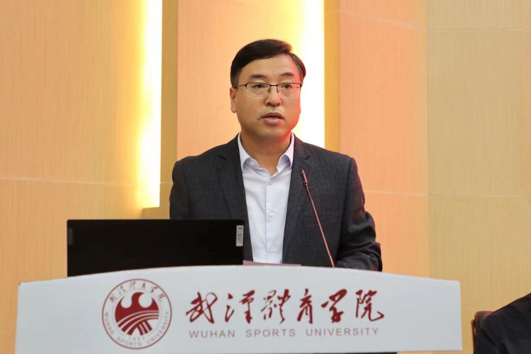 劉彥博(武漢體育學院黨委常委、副院長) 劉彥博(武漢體育學院黨委常委、副院長)