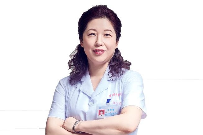 張小平(平遙康明眼科醫院業務院長) 張小平(平遙康明眼科醫院業務院長)