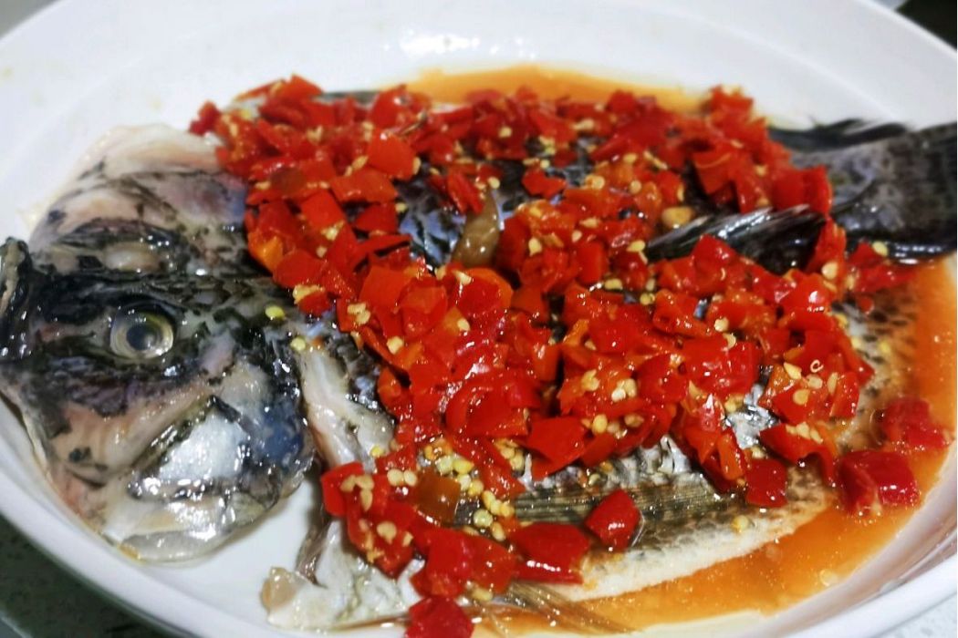剁椒蓮花魚 剁椒蓮花魚