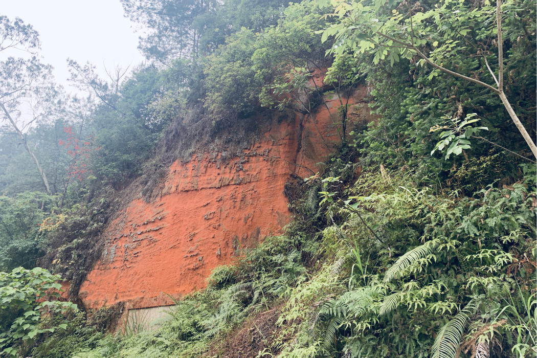 斯里溝山 斯里溝山