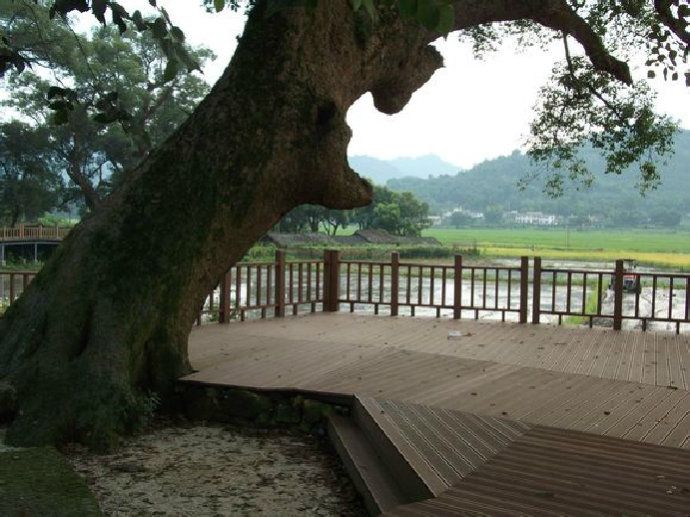洑溪村(宜豐縣潭山鎮下轄村) 洑溪村(宜豐縣潭山鎮下轄村)