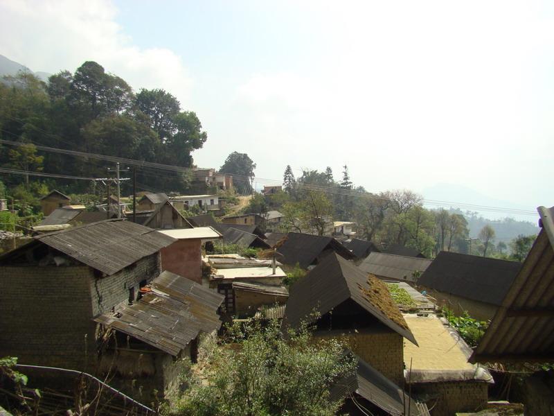 底腳新寨村 底腳新寨村