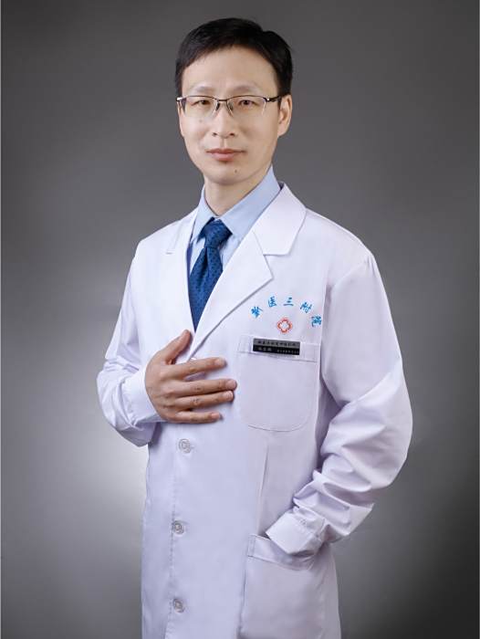 趙家鵬(新鄉醫學院第三附屬醫院神經外科副主任醫師) 趙家鵬(新鄉醫學院第三附屬醫院神經外科副主任醫師)