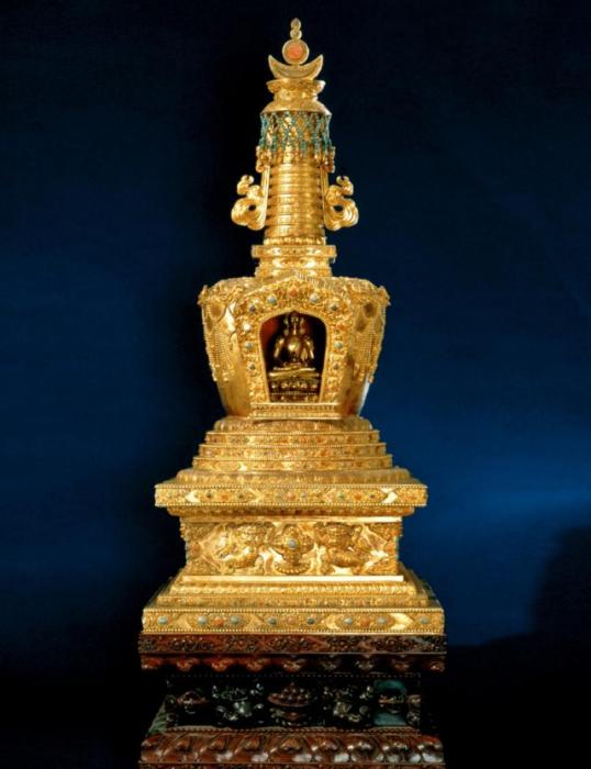 清乾隆金髮塔(金髮塔) 清乾隆金髮塔(金髮塔)