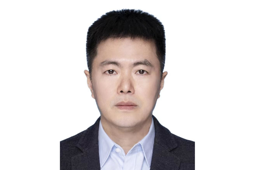 黃崑(重慶市審計局黨組成員、駐局紀檢監察組組長) 黃崑(重慶市審計局黨組成員、駐局紀檢監察組組長)