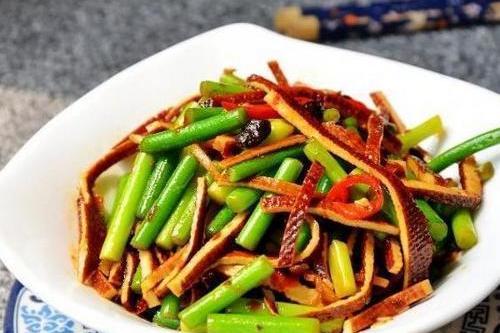 蒜苗豆腐乾 蒜苗豆腐乾