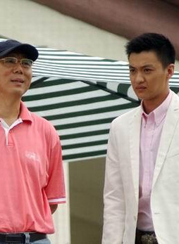 李成儒