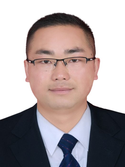 趙剛(貴州省大方縣核桃鄉黨委副書記、鄉長) 趙剛(貴州省大方縣核桃鄉黨委副書記、鄉長)