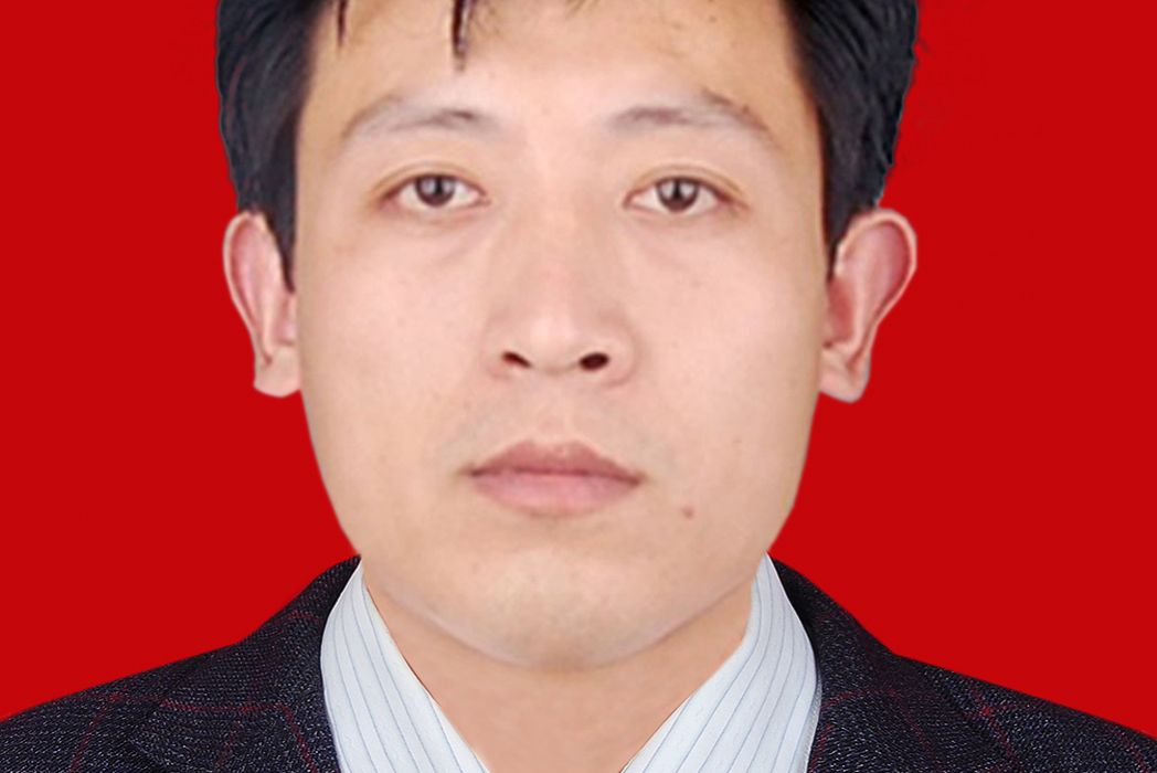 劉少春(安丘市景芝鎮黨委黨委委員、人武部長) 劉少春(安丘市景芝鎮黨委黨委委員、人武部長)