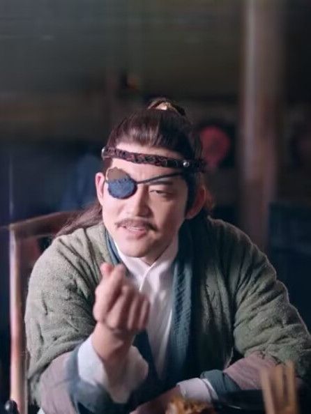 韓冰(古裝武俠喜劇《我有一個朋友》中的角色) 韓冰(古裝武俠喜劇《我有一個朋友》中的角色)