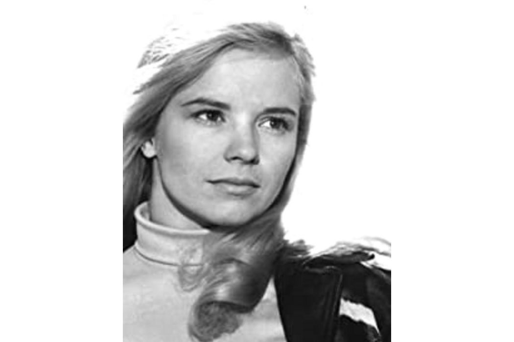 Astrid Warner Astrid Warner