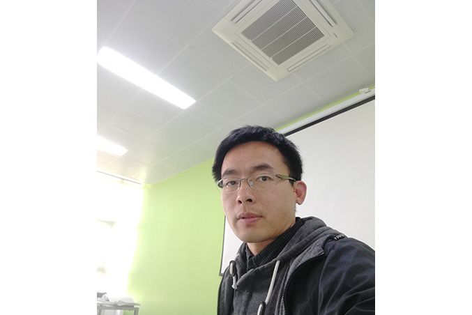 朱健(上海視覺藝術學院視覺德稻設計學院教師) 朱健(上海視覺藝術學院視覺德稻設計學院教師)