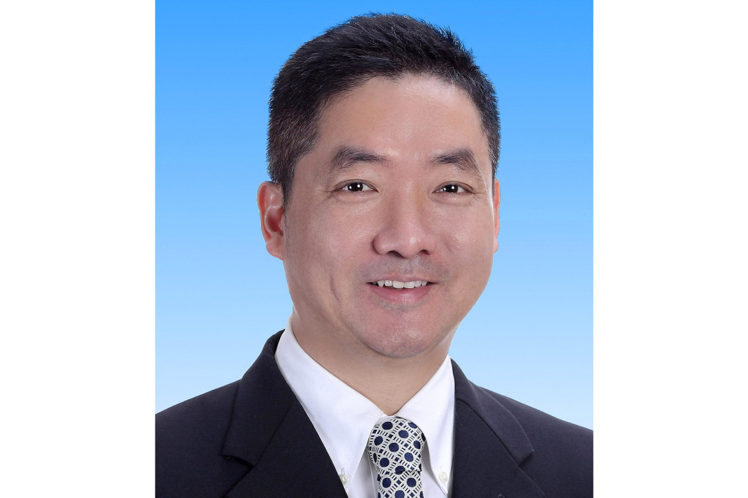 李巍(廣東省建築設計研究院有限公司黨委副書記、董事、總經理) 李巍(廣東省建築設計研究院有限公司黨委副書記、董事、總經理)