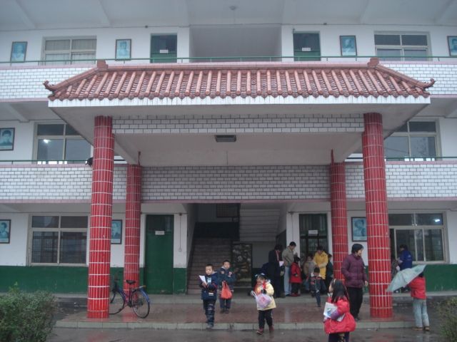 流萬國小 流萬國小