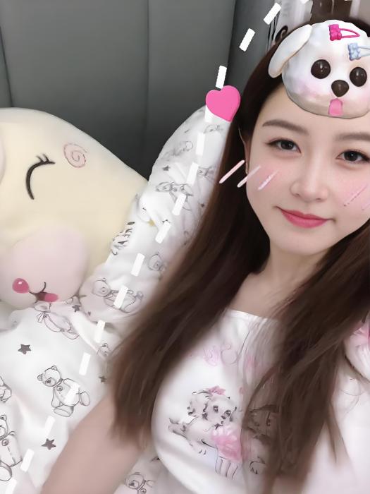 小玲萌吖 小玲萌吖