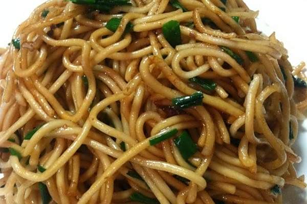蔥油醬炒麵 蔥油醬炒麵