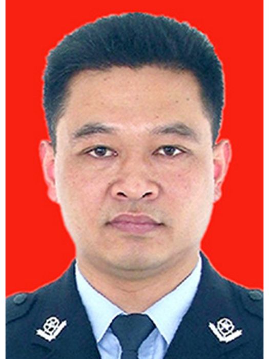 厲恩重 厲恩重