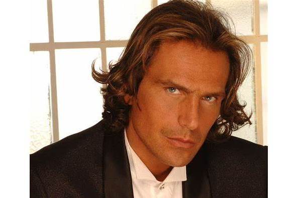Antonio Zequila Antonio Zequila