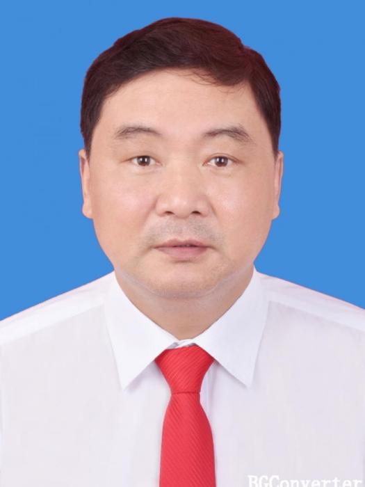 杜松(宜都市財政局黨組成員、總會計師) 杜松(宜都市財政局黨組成員、總會計師)