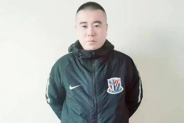 李陽(中國足球運動員) 李陽(中國足球運動員)