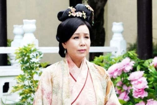 冷如冰(古裝神話喜劇《一笑渡凡間》中的角色) 冷如冰(古裝神話喜劇《一笑渡凡間》中的角色)