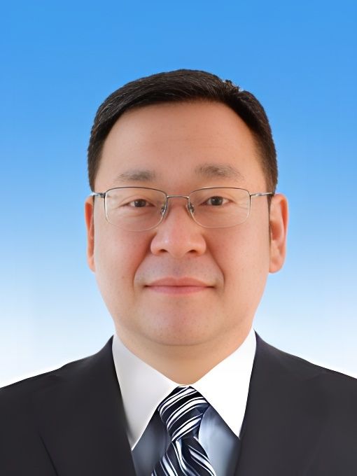 楊旭(新疆生產建設兵團第十三師黨委常委、副師長) 楊旭(新疆生產建設兵團第十三師黨委常委、副師長)