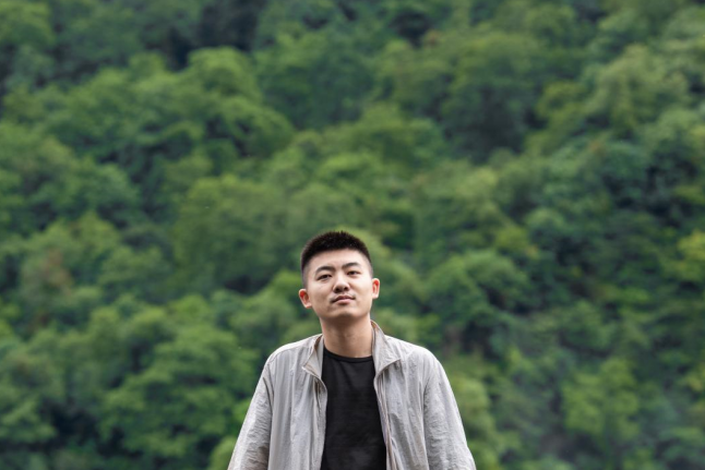趙益(生態攝影師、設計師) 趙益(生態攝影師、設計師)