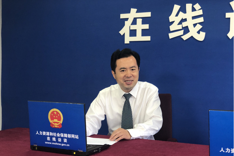 張立新(人力資源和社會保障部職業能力建設司司長) 張立新(人力資源和社會保障部職業能力建設司司長)