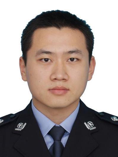胡宇(海南省定安縣公安局黨委委員、副局長) 胡宇(海南省定安縣公安局黨委委員、副局長)