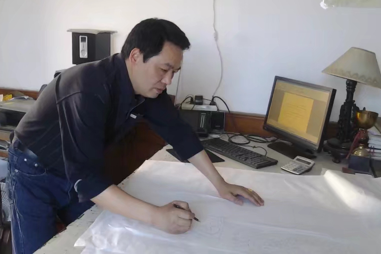 潘飛(江蘇省工藝美術名人) 潘飛(江蘇省工藝美術名人)