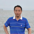 張造群 張造群
