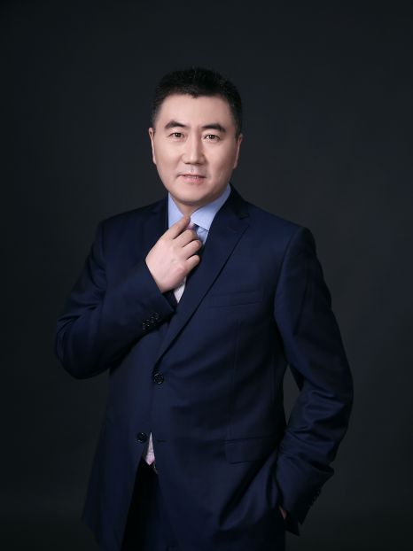 鞠強(上海仁濟醫院皮膚科主任醫師) 鞠強(上海仁濟醫院皮膚科主任醫師)