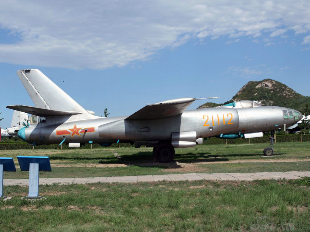 轟電-5電子干擾機（中國航空博物館藏）