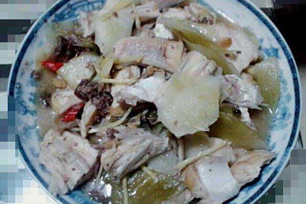 鹹菜煮鯊魚 鹹菜煮鯊魚