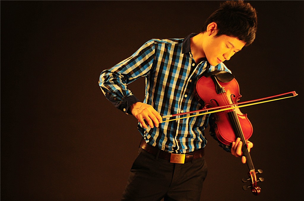 拉小提琴的王子聰