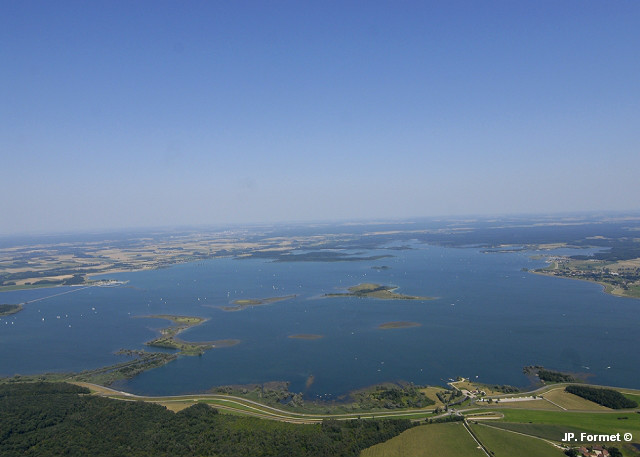 雞鳴湖（Lac de Der）