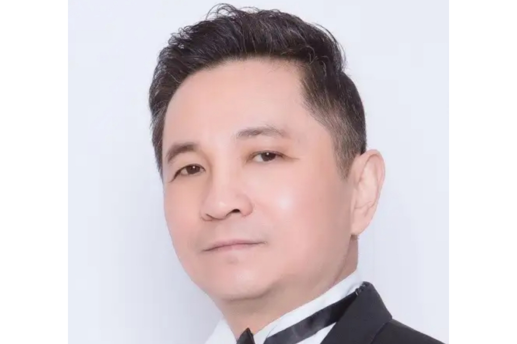 張釗(中央歌劇院打擊樂演奏家) 張釗(中央歌劇院打擊樂演奏家)