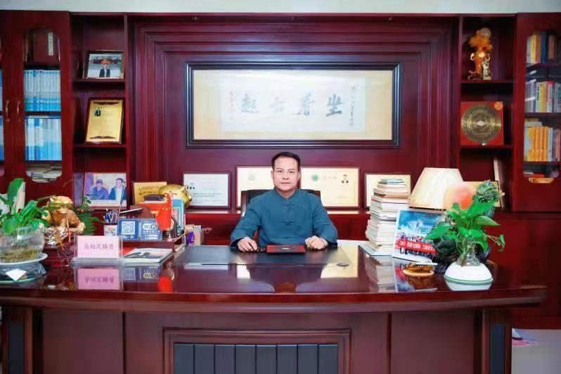 熊治江(武漢大學區域經濟研究中心主任) 熊治江(武漢大學區域經濟研究中心主任)