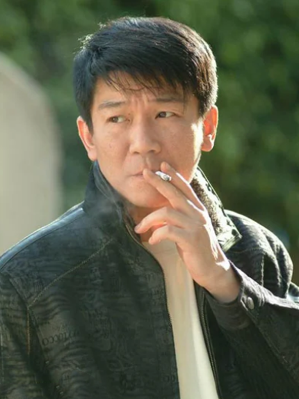 何宏(刑偵劇《生死英雄》中的角色) 何宏(刑偵劇《生死英雄》中的角色)