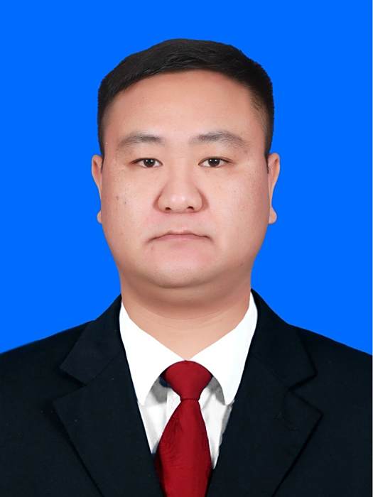何鵬飛(貴州省仁懷市政務服務管理局黨組成員、副局長) 何鵬飛(貴州省仁懷市政務服務管理局黨組成員、副局長)