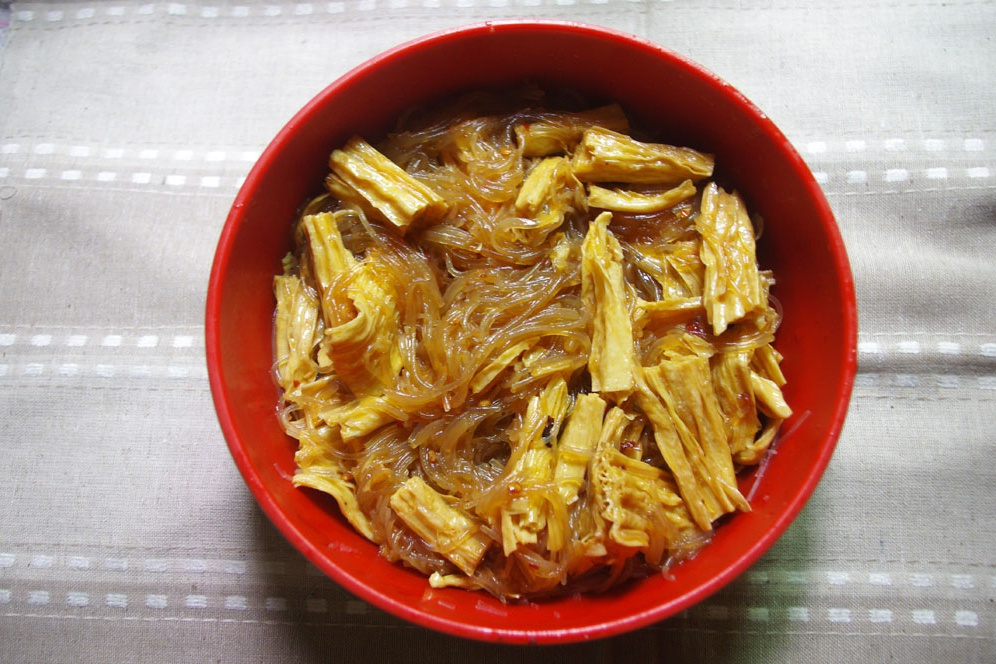 冬粉炒腐竹 冬粉炒腐竹