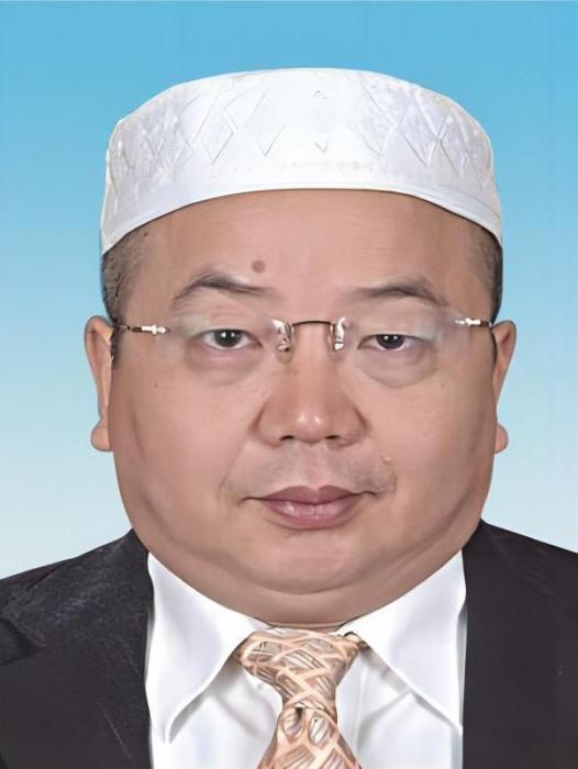 王文杰(中國伊斯蘭教協會副會長、廣東省伊斯蘭教協會會長) 王文杰(中國伊斯蘭教協會副會長、廣東省伊斯蘭教協會會長)